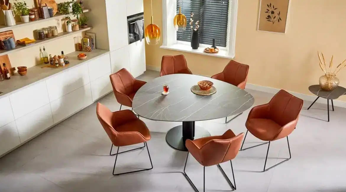 Bree's New World - Model Steely XL